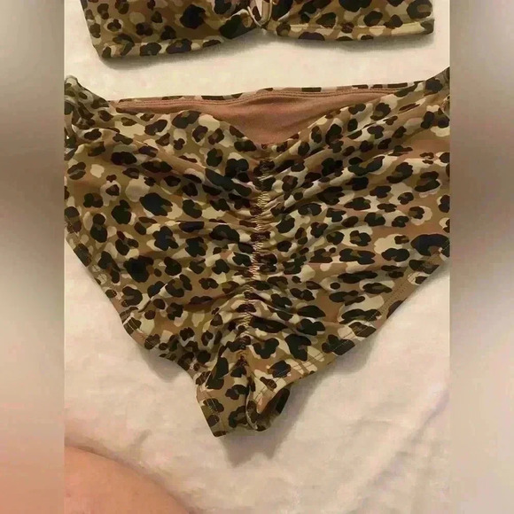 Time & Tru women’s two piece leopard print bathing suit. - Picture 2 of 9
